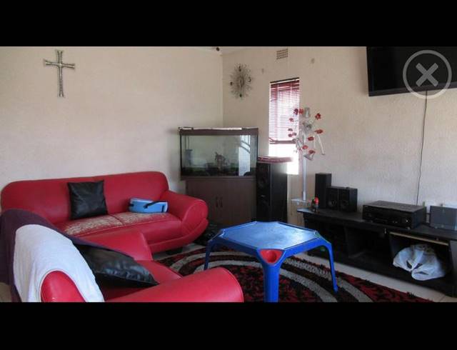 3 BEDROOM HOUSE FOR SALE IN LENASIA SOUTH